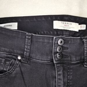 Torrid Women's Black Denim Jeggings 12T